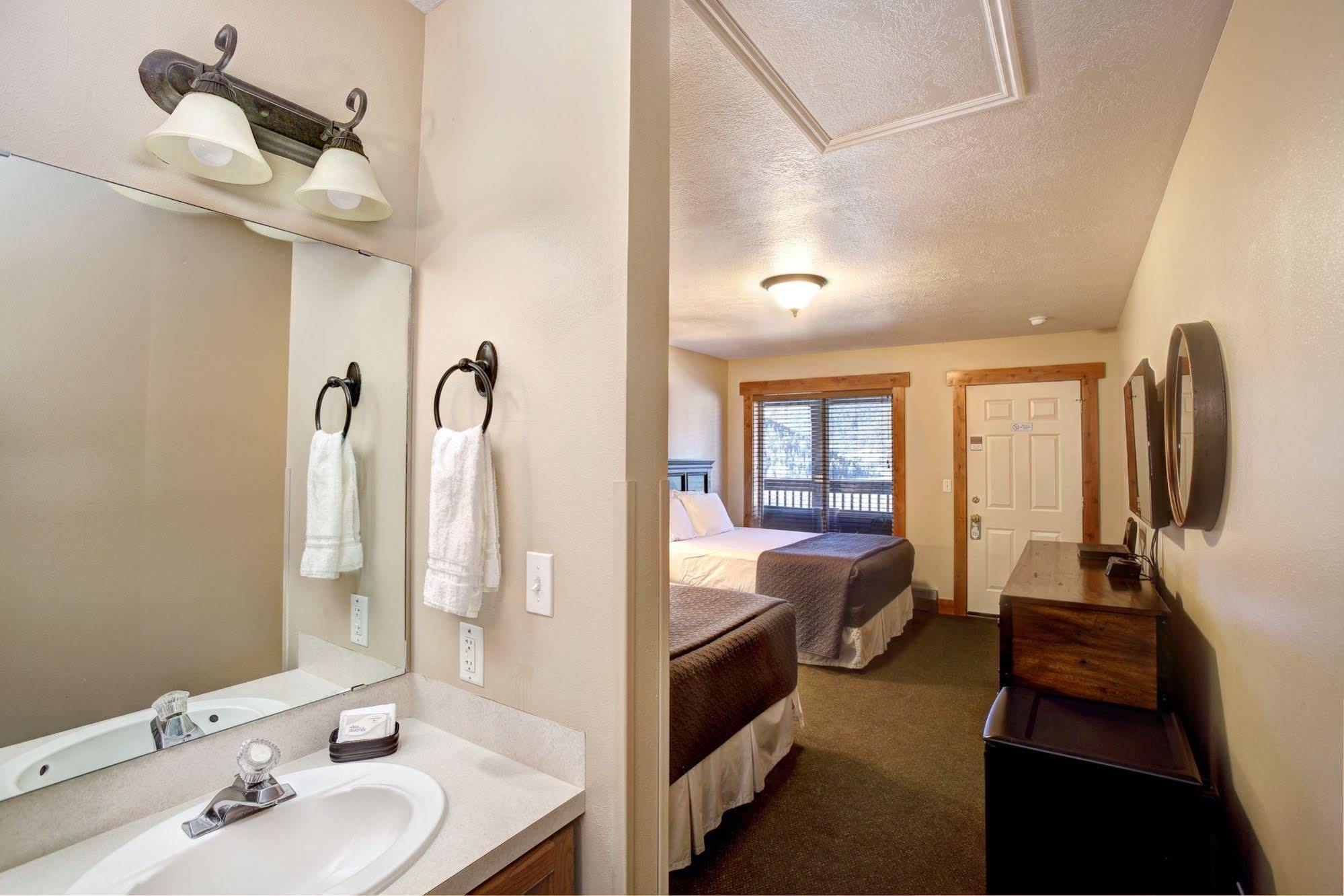 Beaver Creek Lodge Logan Extérieur photo